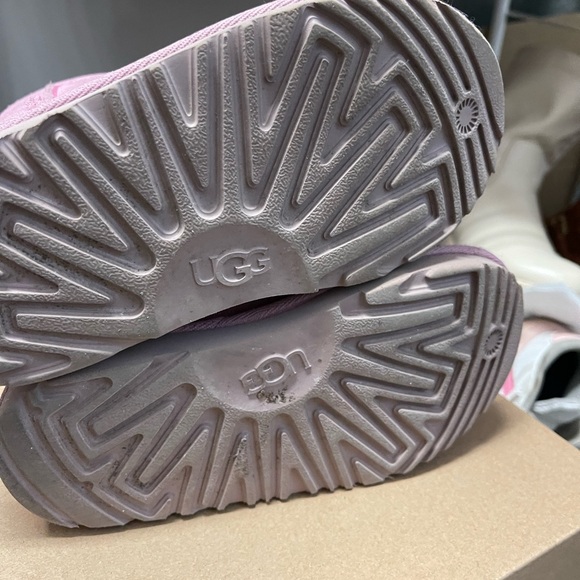 Pink UGGs - Picture 6 of 7